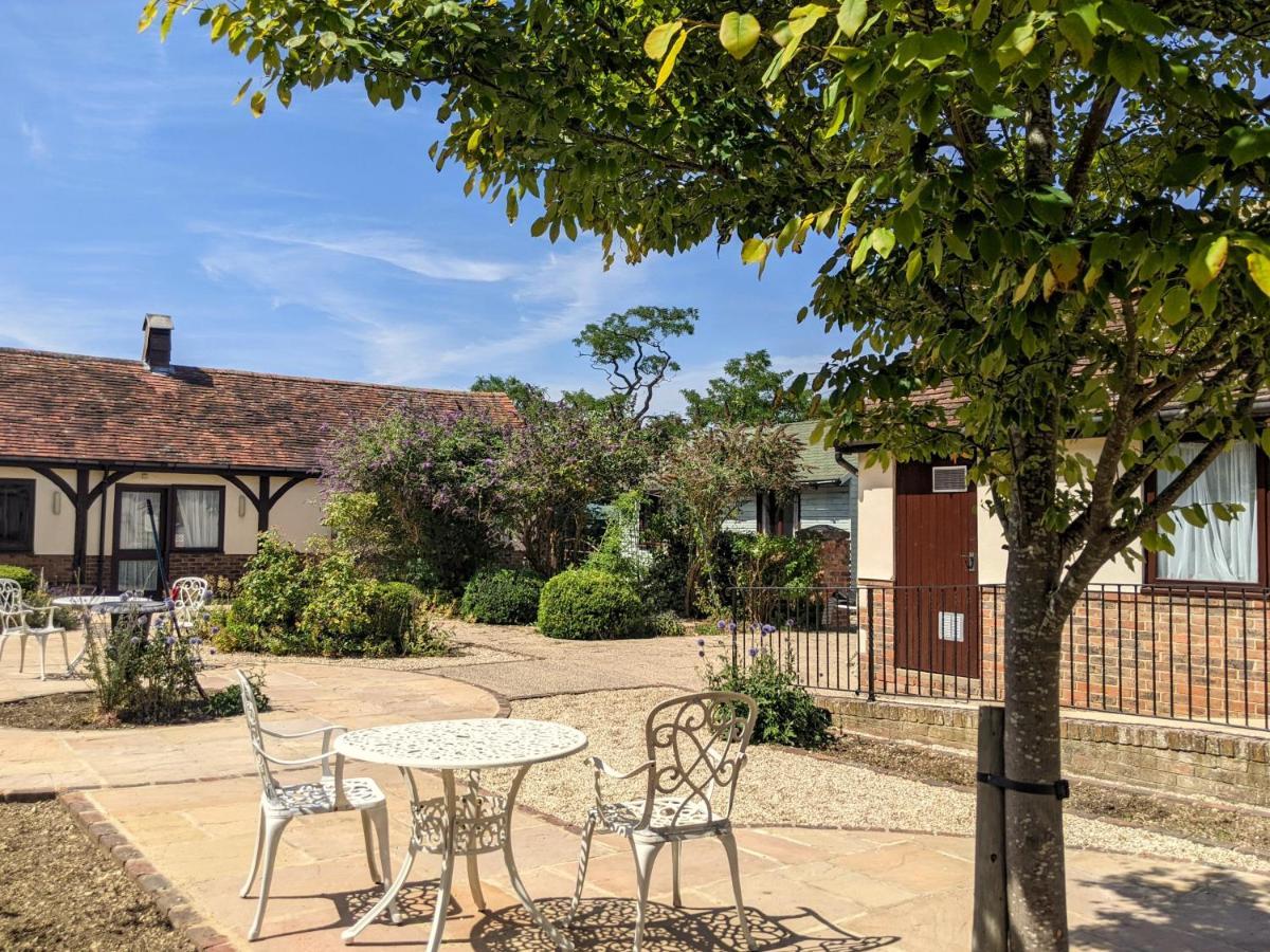 Kingfisher Barn B&B Abingdon-on-Thames ภายนอก รูปภาพ