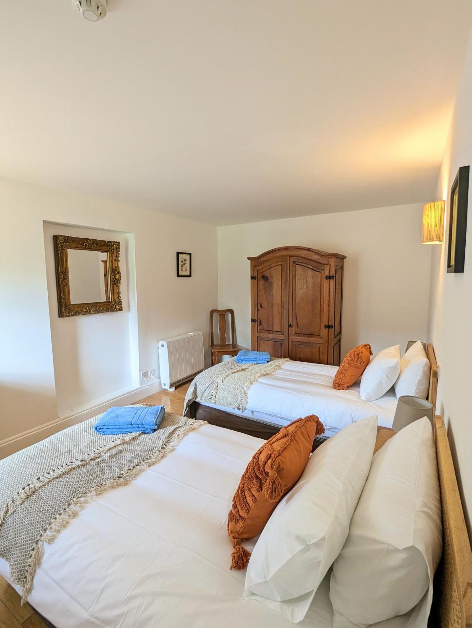 Kingfisher Barn B&B Abingdon-on-Thames ภายนอก รูปภาพ