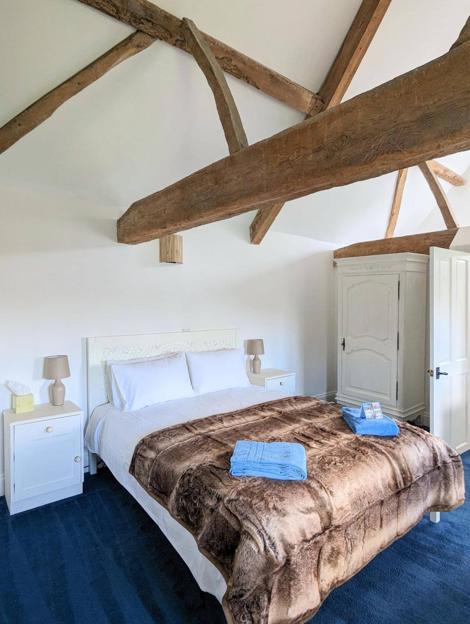 Kingfisher Barn B&B Abingdon-on-Thames ภายนอก รูปภาพ