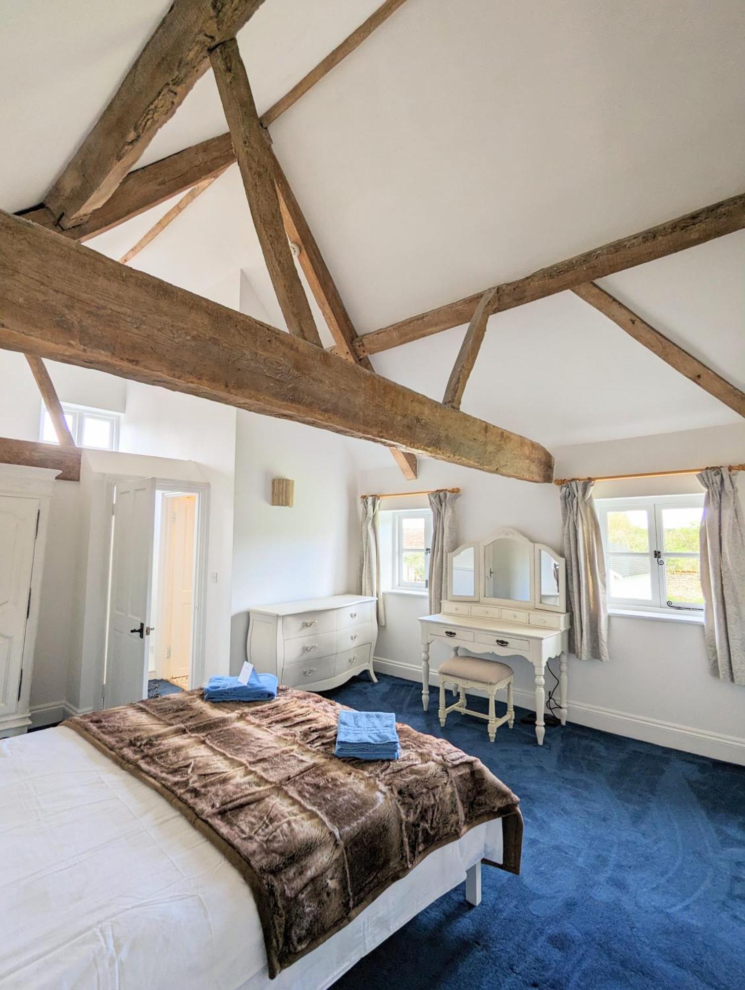 Kingfisher Barn B&B Abingdon-on-Thames ภายนอก รูปภาพ