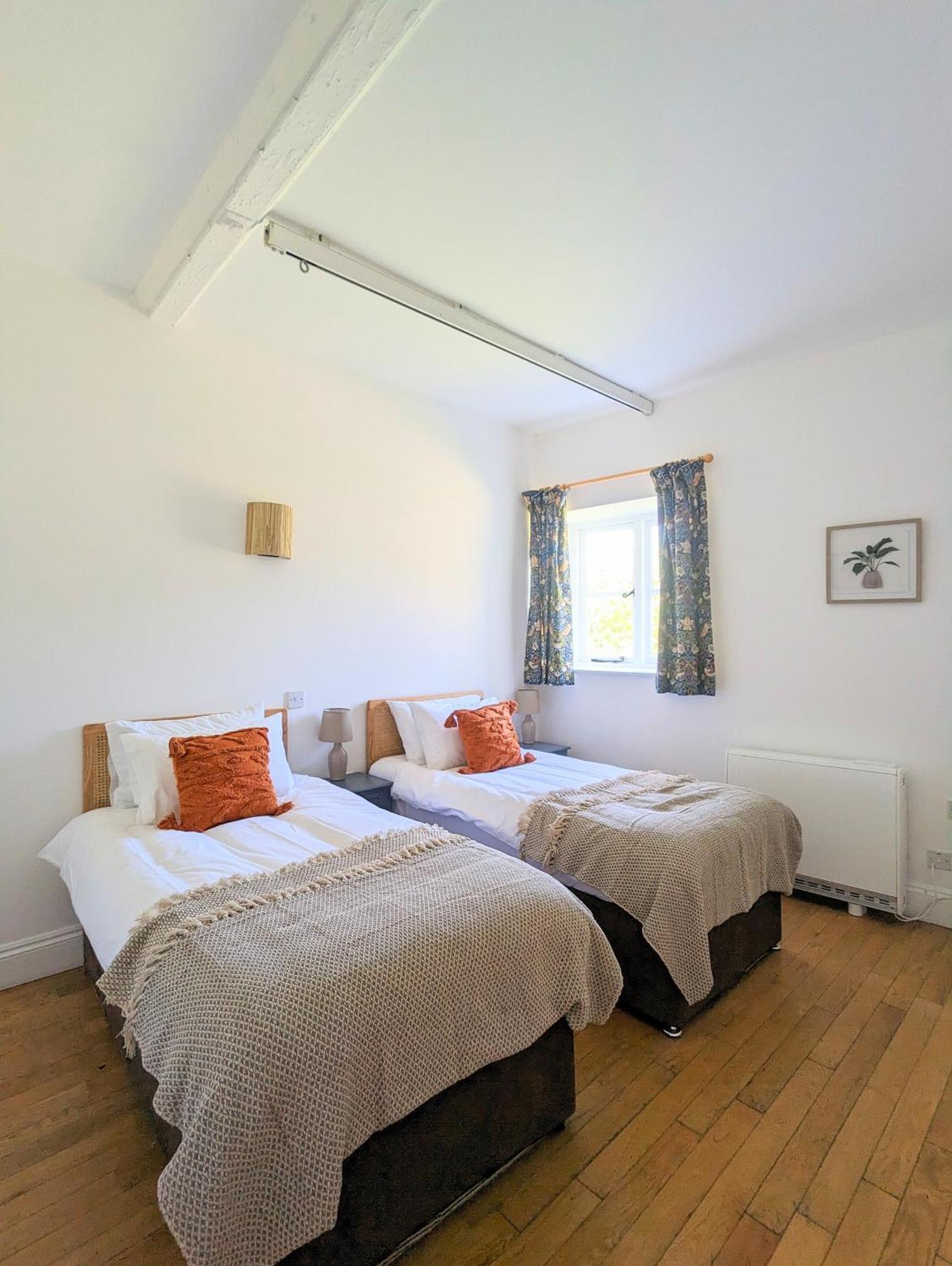 Kingfisher Barn B&B Abingdon-on-Thames ภายนอก รูปภาพ
