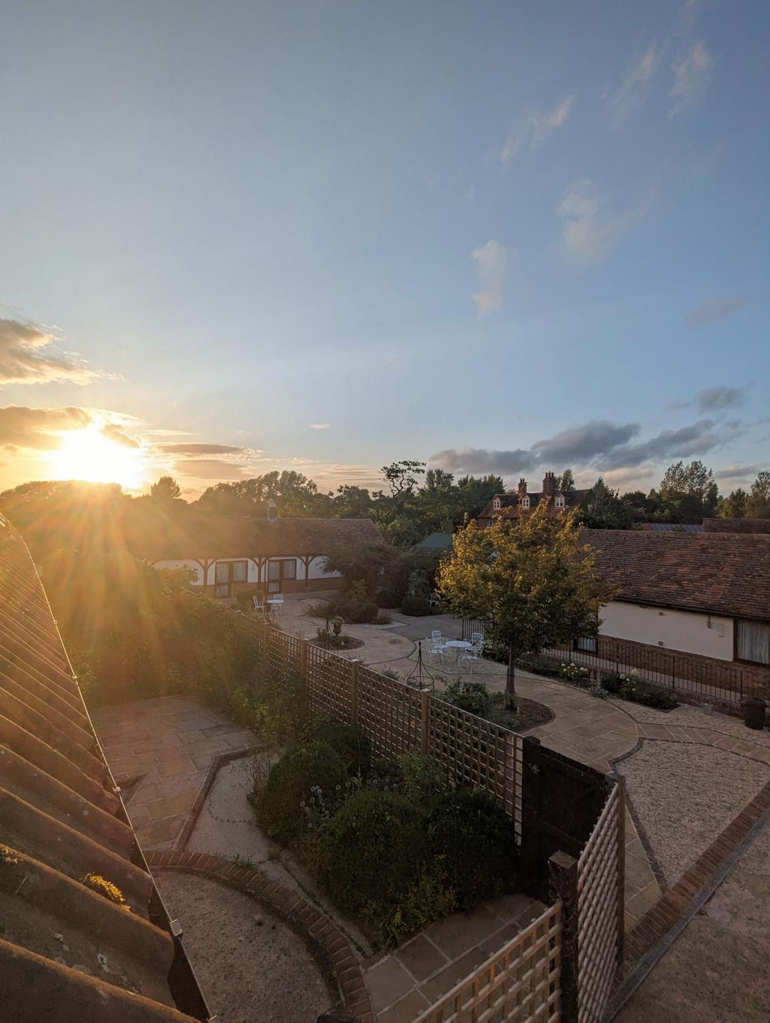 Kingfisher Barn B&B Abingdon-on-Thames ภายนอก รูปภาพ